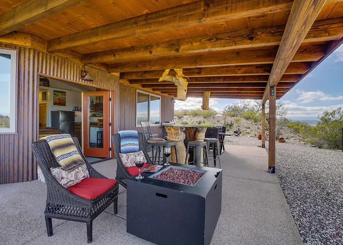 Holiday home Surrounding Mtn & Valley Views! Getaway